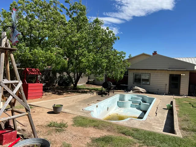 $257,500 | 415 Mesquite Avenue, Amarillo, TX 79108