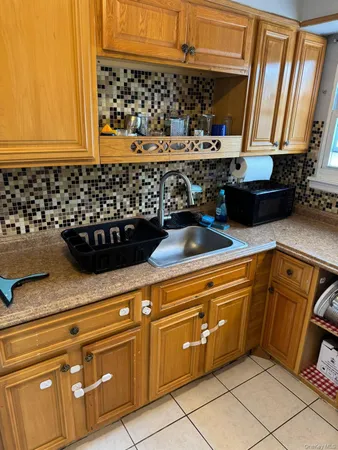 $2,600 | 37 Broadway, West Babylon, NY 11704