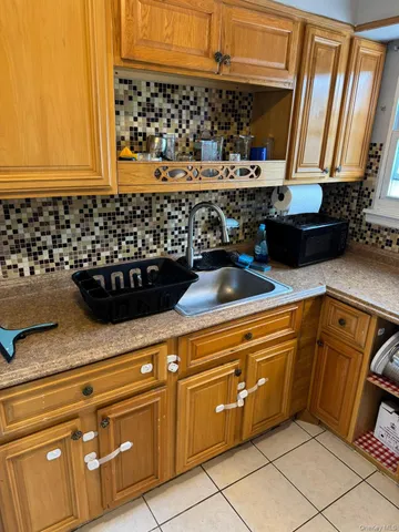 $2,800 | 37 Broadway, West Babylon, NY 11704