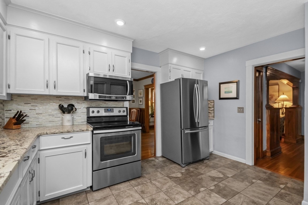 27 St Agatha Road Milton, MA 02186 - Photo 4 of 38 Gallery Image 4
