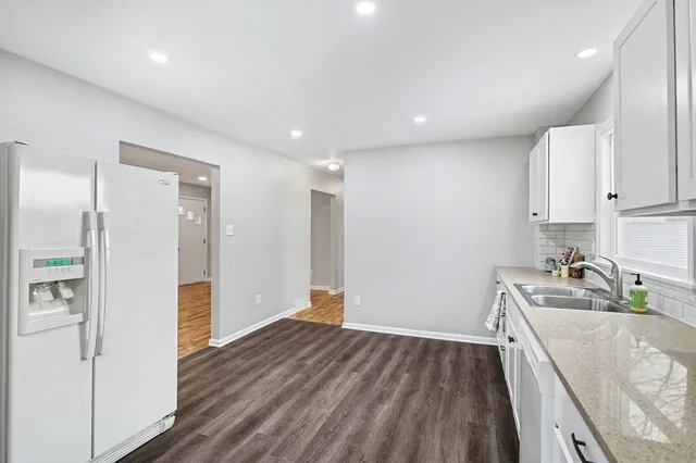 $244,900 | 1048 South Kalamazoo Avenue, Marshall, MI 49068