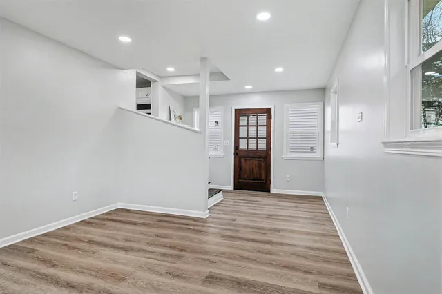 $244,900 | 1048 South Kalamazoo Avenue, Marshall, MI 49068