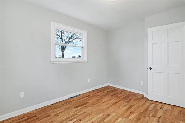 $244,900 | 1048 South Kalamazoo Avenue, Marshall, MI 49068