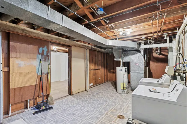 $244,900 | 1048 South Kalamazoo Avenue, Marshall, MI 49068