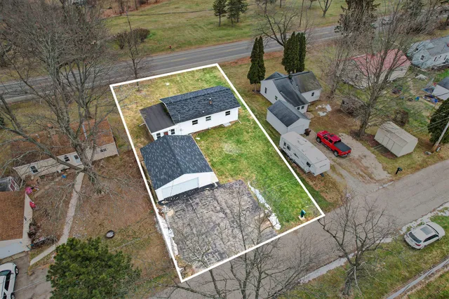 $244,900 | 1048 South Kalamazoo Avenue, Marshall, MI 49068