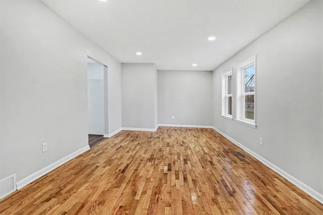 $244,900 | 1048 South Kalamazoo Avenue, Marshall, MI 49068