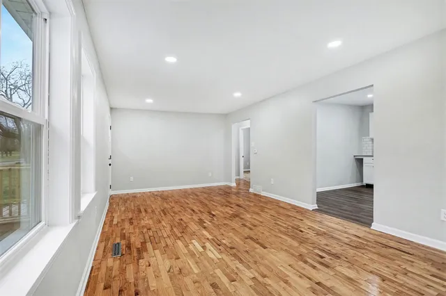 $244,900 | 1048 South Kalamazoo Avenue, Marshall, MI 49068