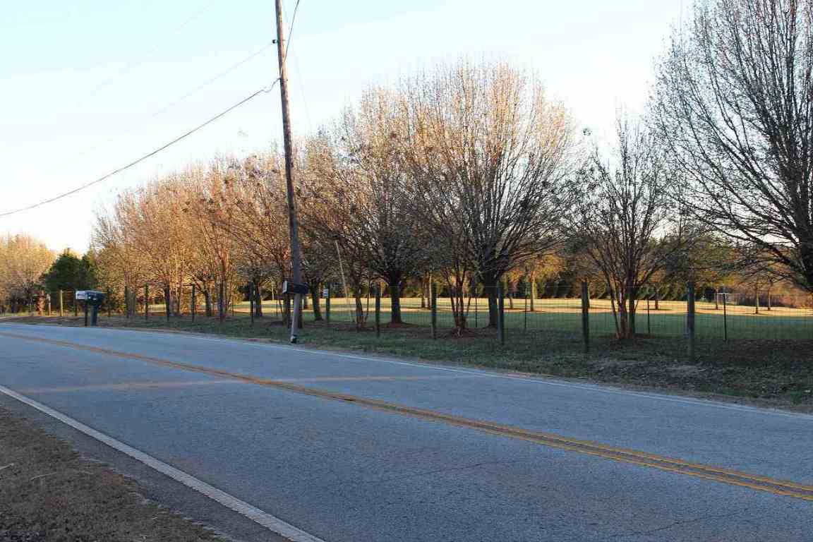 510 Reedy Fork Road Piedmont, SC 29673 - Photo 2 of 24