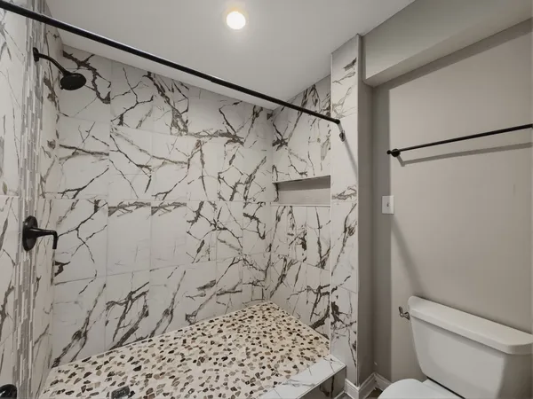 $1,900 | 168 Old Bridge Lake Street, Houston, TX 77069