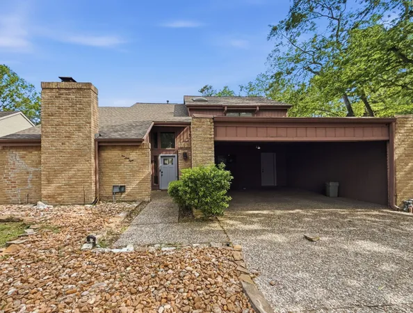 $1,900 | 168 Old Bridge Lake Street, Houston, TX 77069