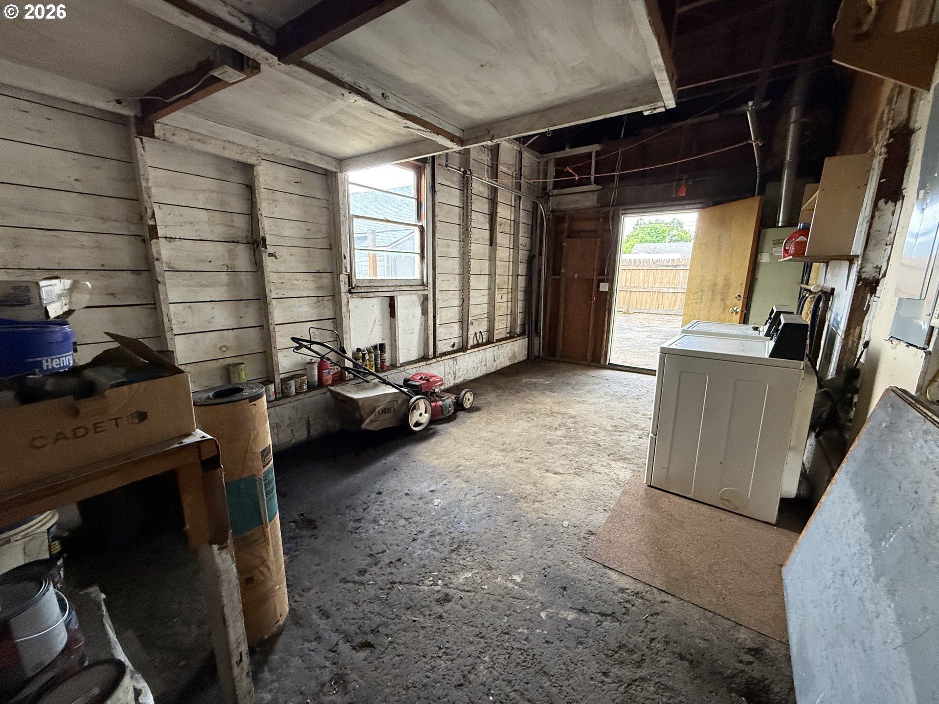 1664 Main Street Springfield, OR 97477 - Photo 12 of 17