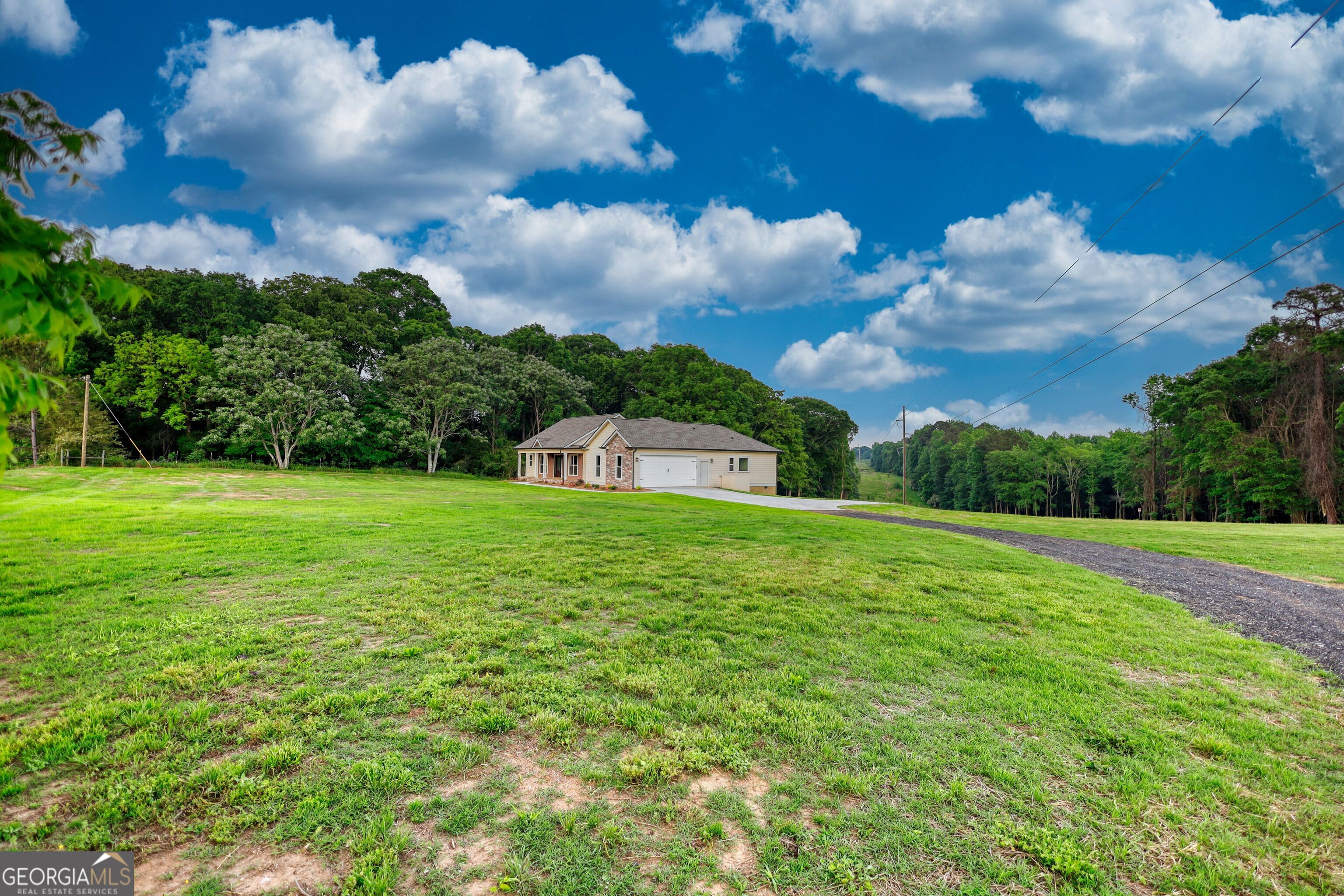 2941 Old Buckhead Road Madison, GA 30650 - Photo 58 of 58 a view of a house with a big yard