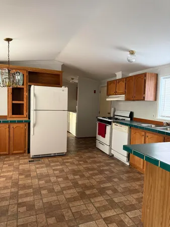 $157,000 | 189 Commercial Street, St. Albans, ME 04971