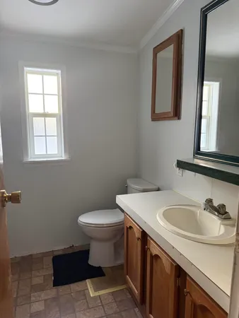 $157,000 | 189 Commercial Street, St. Albans, ME 04971