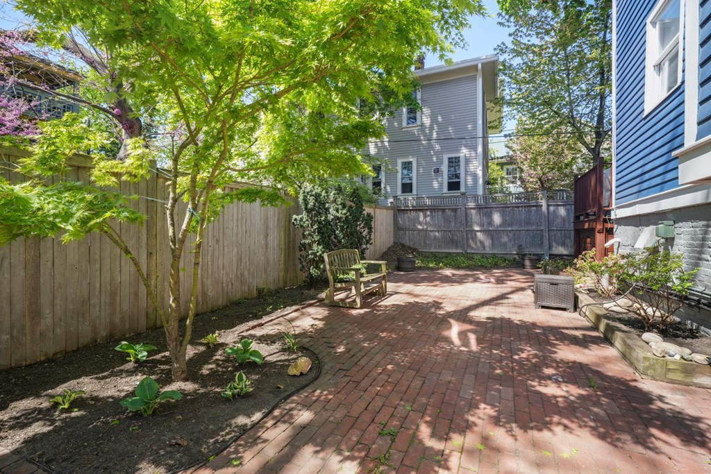 17 Roberts Road, Unit A Cambridge, MA 02138 - Photo 24 of 25