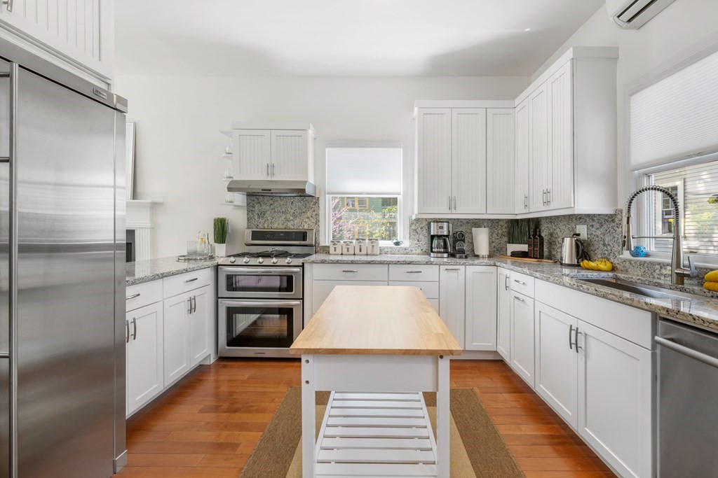 17 Roberts Road, Unit A Cambridge, MA 02138 - Photo 6 of 25