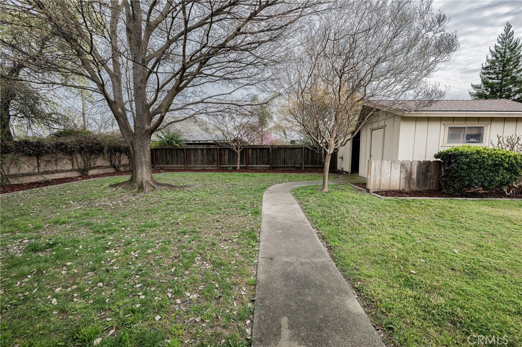 329 Byron Way Orland, CA 95963 - Photo 32 of 35 a front view of a house with a yard and trees