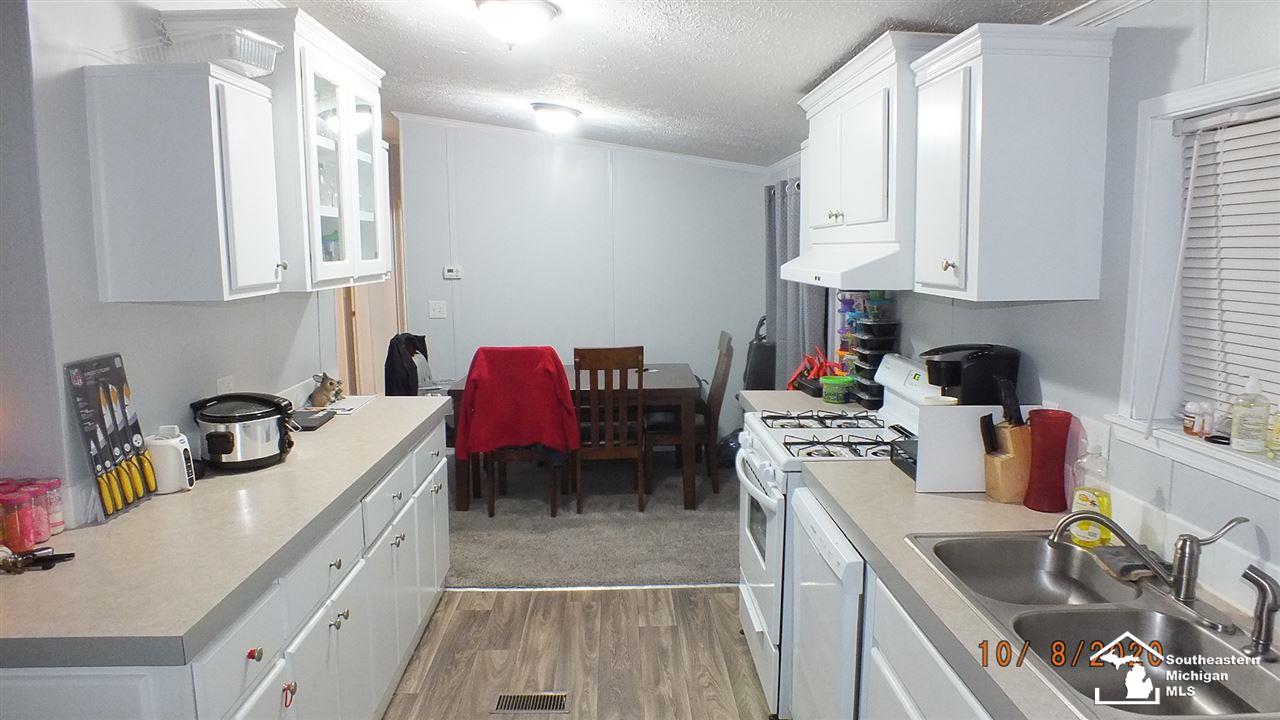 321 Rudbeckia Court Erie, MI 48133 - Photo 4 of 15 Gallery Image 4