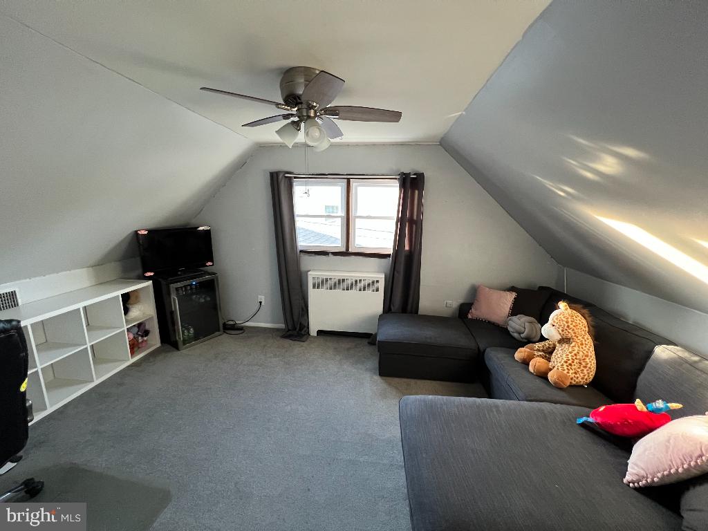 10 Quakeroak Road Levittown, PA 19057 - Photo 19 of 22 Gallery Image 19
