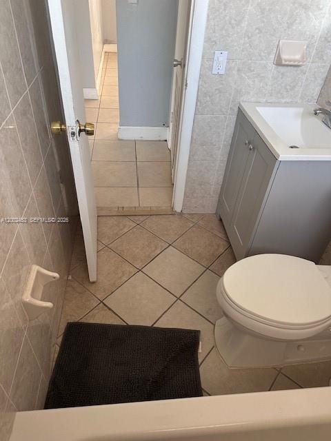 3723 Northwest 23rd Avenue, Unit 2 Miami, FL 33142 - Photo 5 of 8 a bathroom with a sink and a toilet