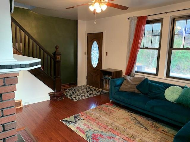 1001 Geyer Road Pittsburgh, PA 15209 - Photo 3 of 22 Gallery Image 3