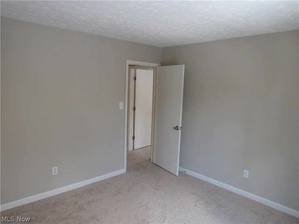3826 West Bath Road Akron, OH 44333 - Photo 19 of 34
