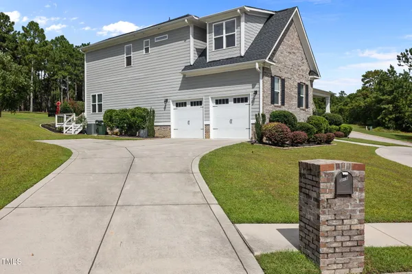 $599,900 | 3108 Hampton Ridge Road, Fayetteville, NC 28311