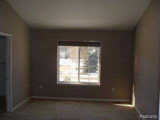 2105 Timber Ridge Court Highland, MI 48357 - Photo 6 of 12 Timber Ridge Ct_008
