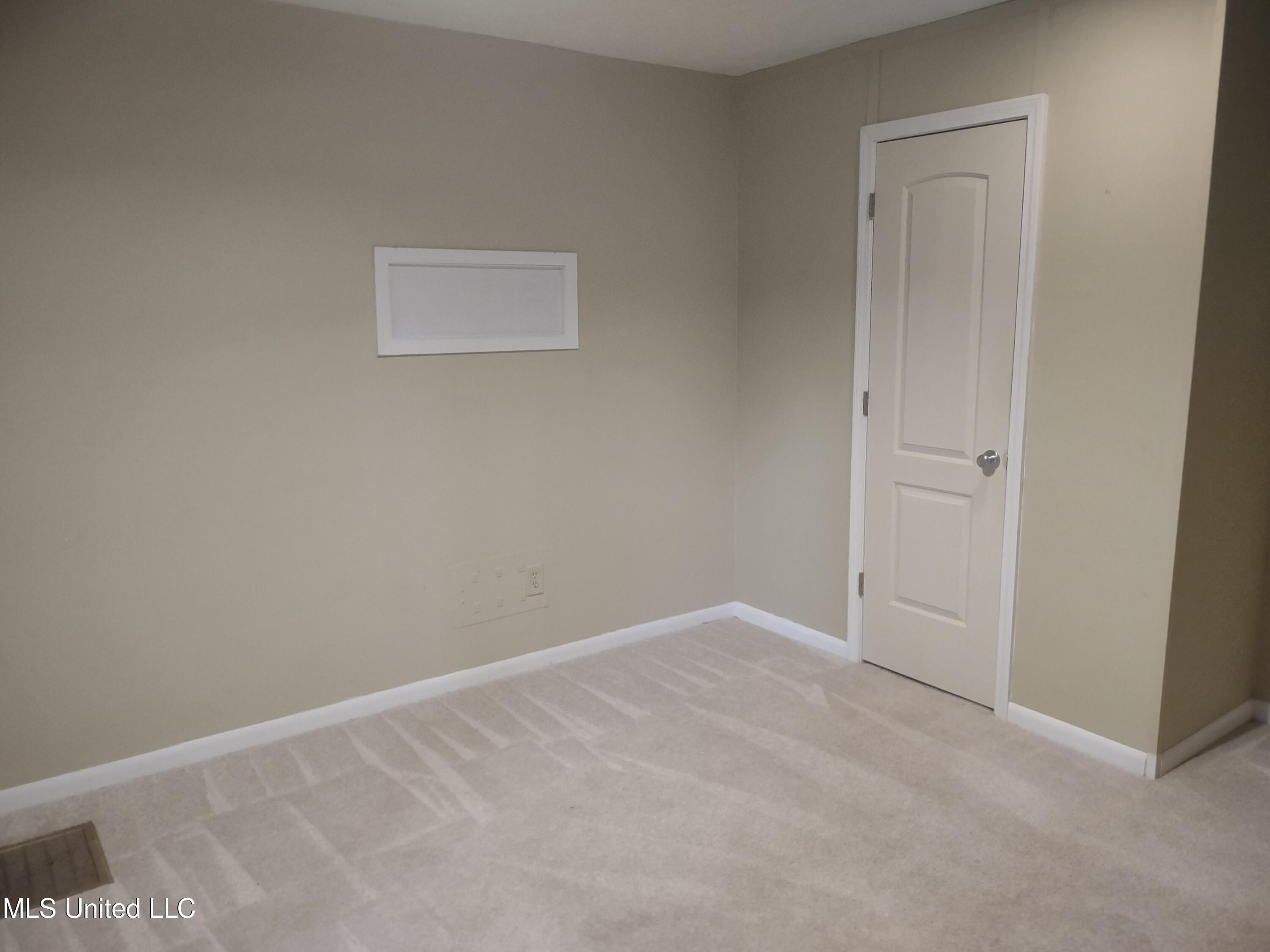 9209 Morgan Road Meridian, MS 39307 - Photo 8 of 12 18