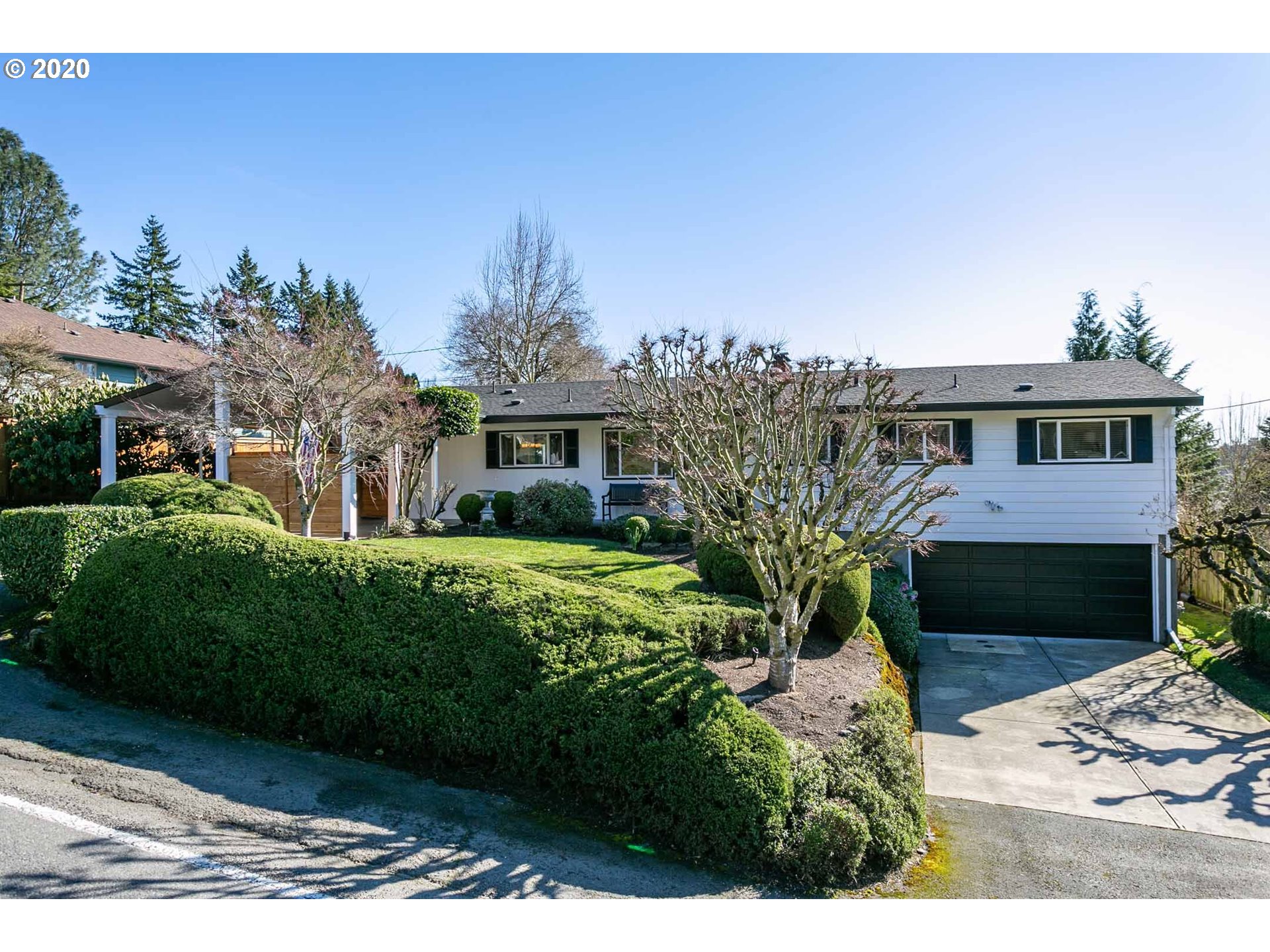 3330 Southwest Hamilton Street Portland, OR 97239 - Photo 2 of 32 Gallery Image 2