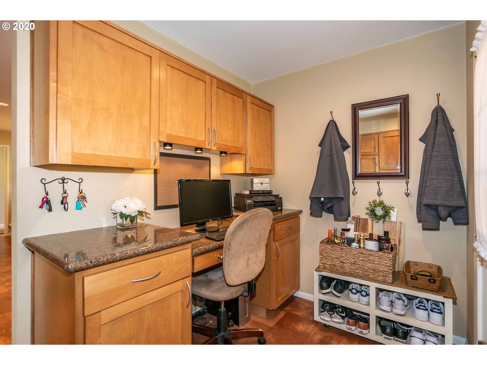 3330 Southwest Hamilton Street Portland, OR 97239 - Photo 6 of 32 Gallery Image 6