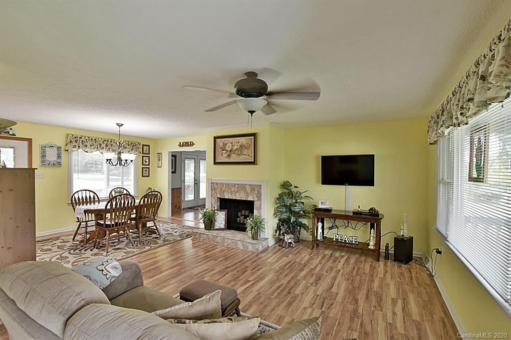 1009 Hollow Road Chester, SC 29706 - Photo 9 of 28 Gallery Image 9