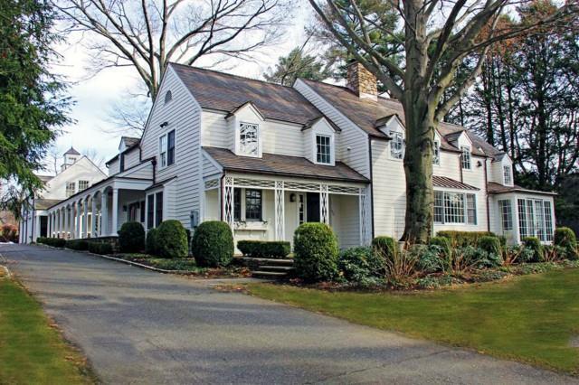 470 Mine Hill Road Fairfield, CT 06824 - Photo 1 of 1 a front view of a house with a garden