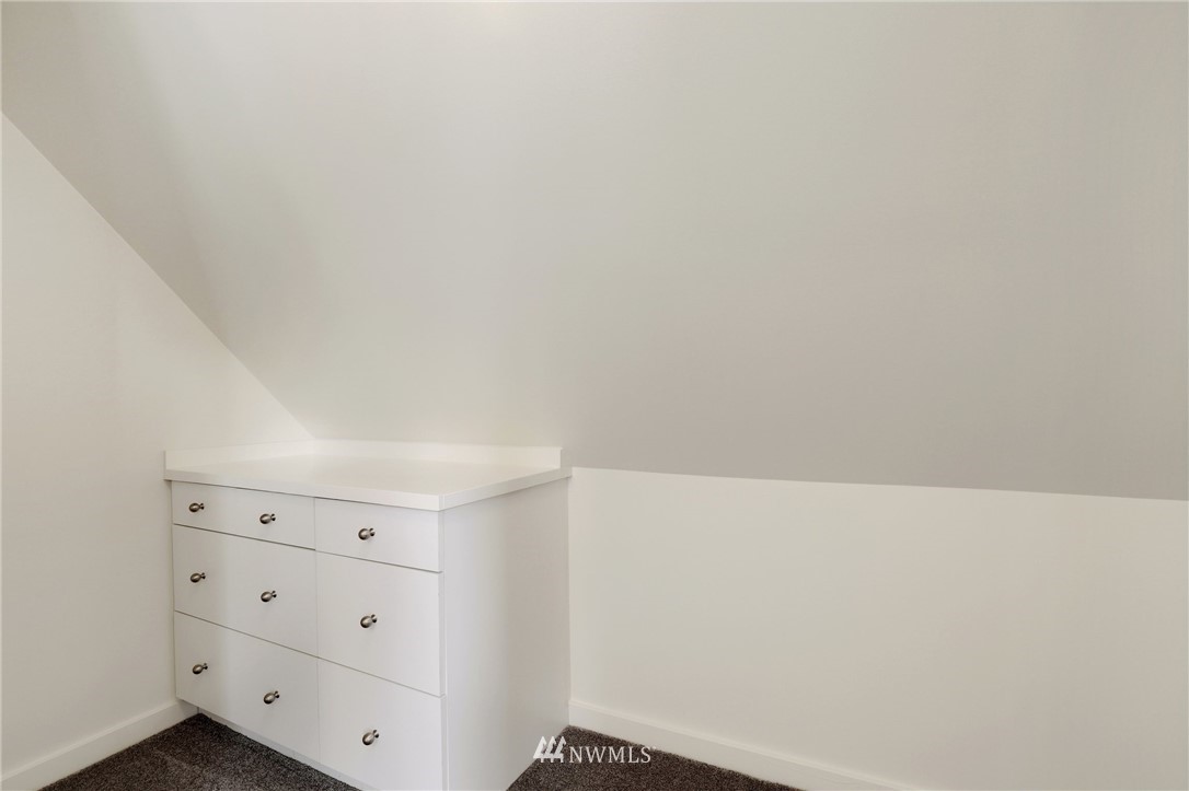 1624 North 53rd Street Seattle, WA 98103 - Photo 22 of 40 Gallery Image 22