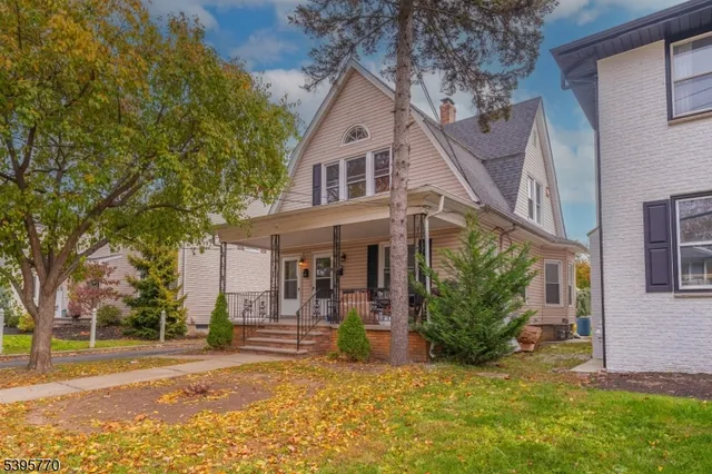 $2,300 | 1944 Grand Street, Unit 2, Scotch Plains, NJ 07076