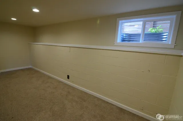 $2,795 | 1409 Northwest 65th Street, Unit 3, Seattle, WA 98117