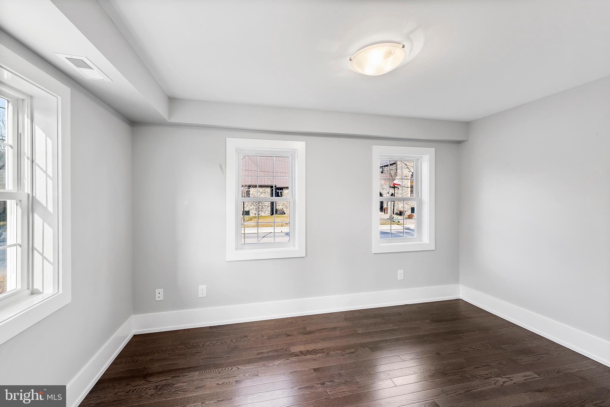 15 Llandillo Road Havertown, PA 19083 - Photo 11 of 28 Office