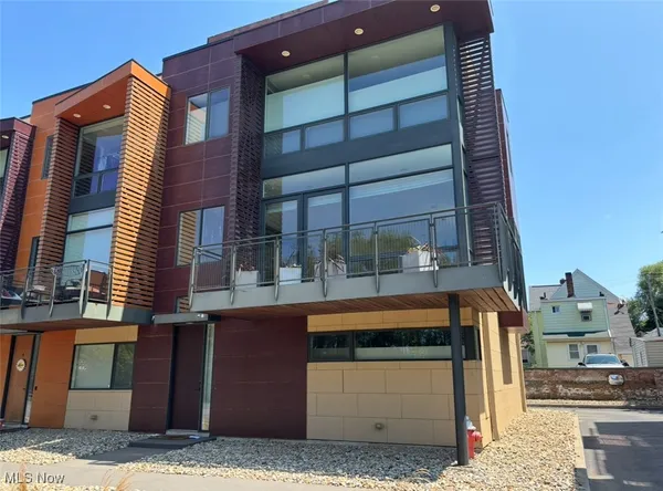 $3,750 | 1901 East 119th Street, Cleveland, OH 44106