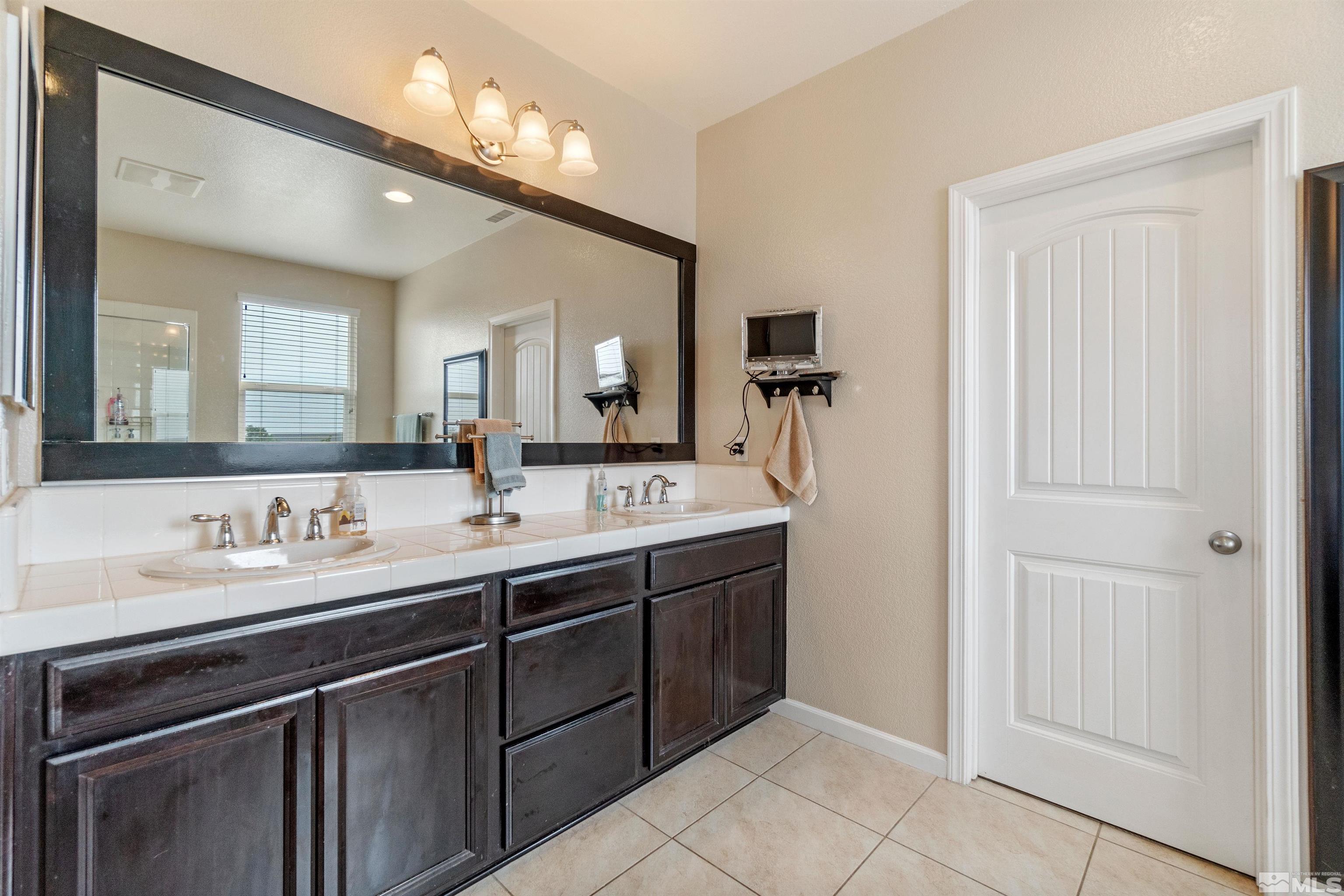 2120 Hope Valley Drive Reno, NV 89521 - Photo 4 of 27 Photo 4