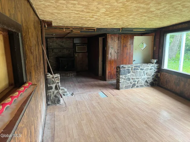 $39,900 | 7797 Highway 9, Chester, NY 12853