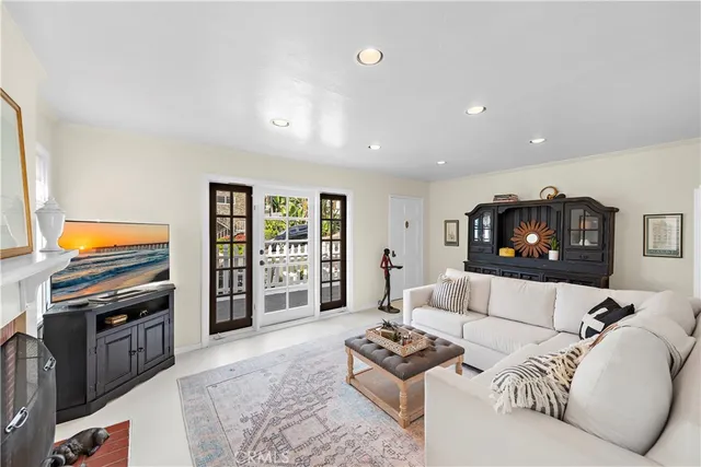 $5,500 | 283 Fairview Street, Laguna Beach, CA 92651