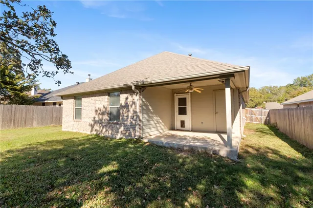 $2,200 | 2402 Pleasant Rose Circle, Bryan, TX 77808