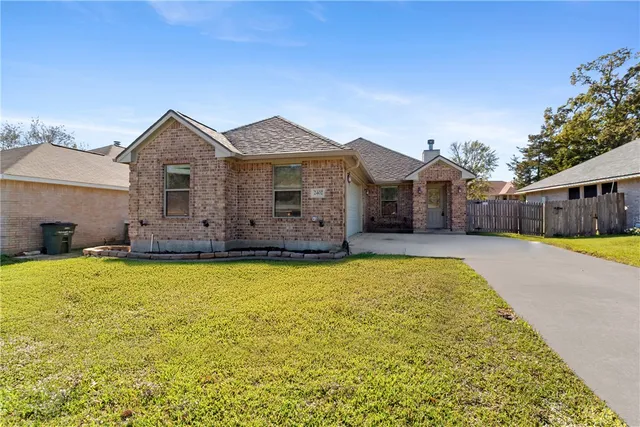 $2,200 | 2402 Pleasant Rose Circle, Bryan, TX 77808