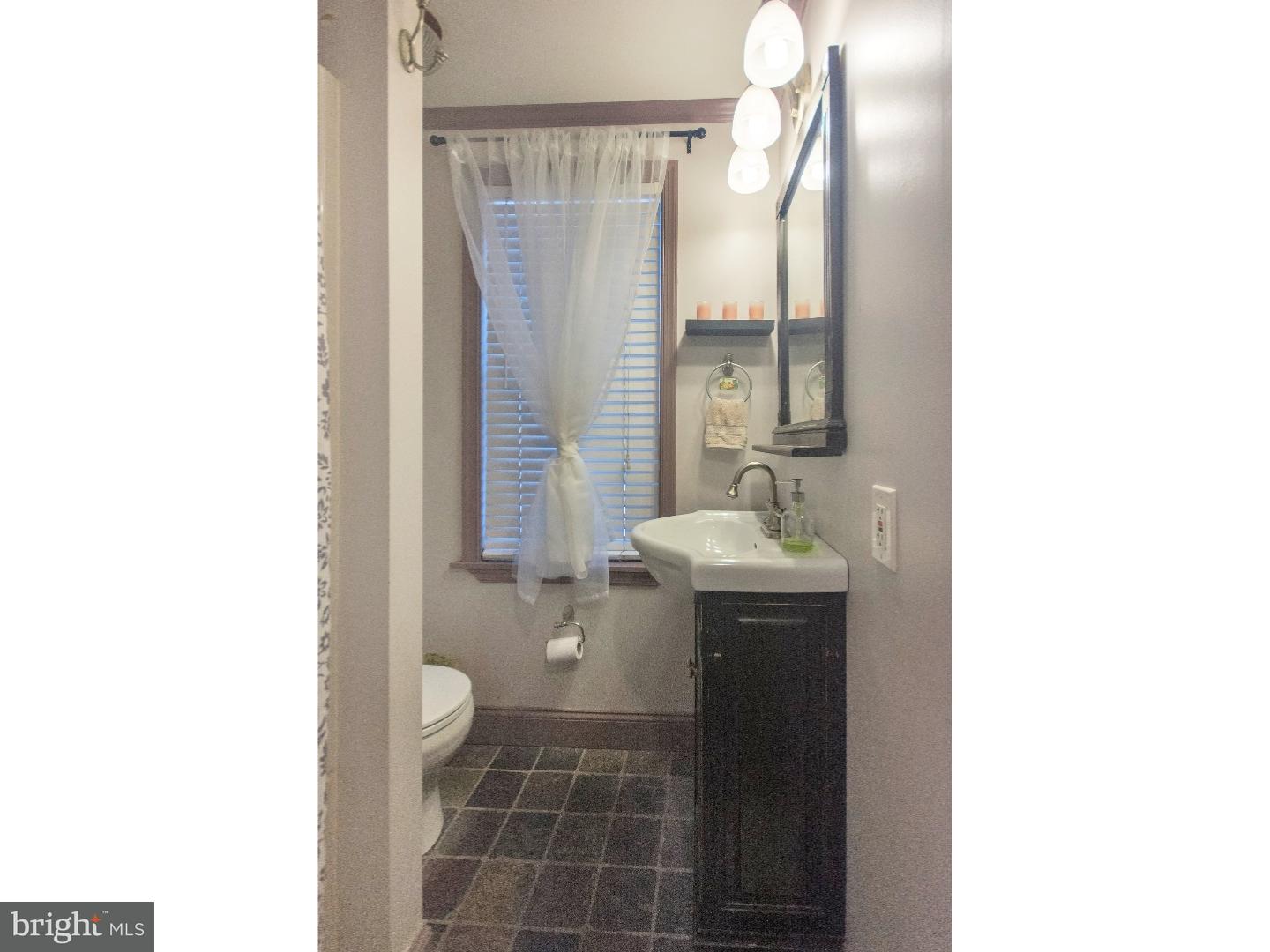 604 Roxborough Avenue Philadelphia, PA 19128 - Photo 14 of 23 Master Bathroom