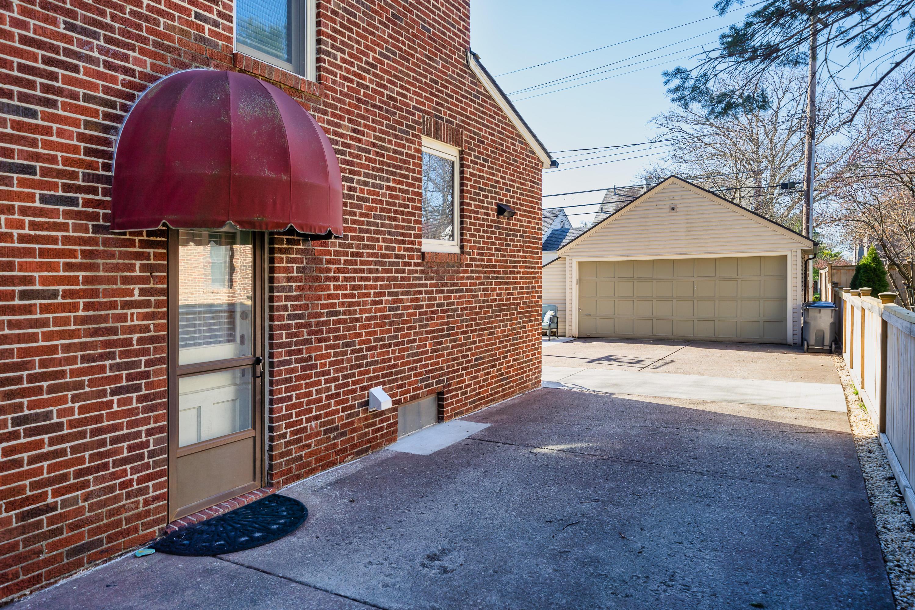 1723 Cardiff Road Columbus, OH 43221 - Photo 30 of 36 Gallery Image 30