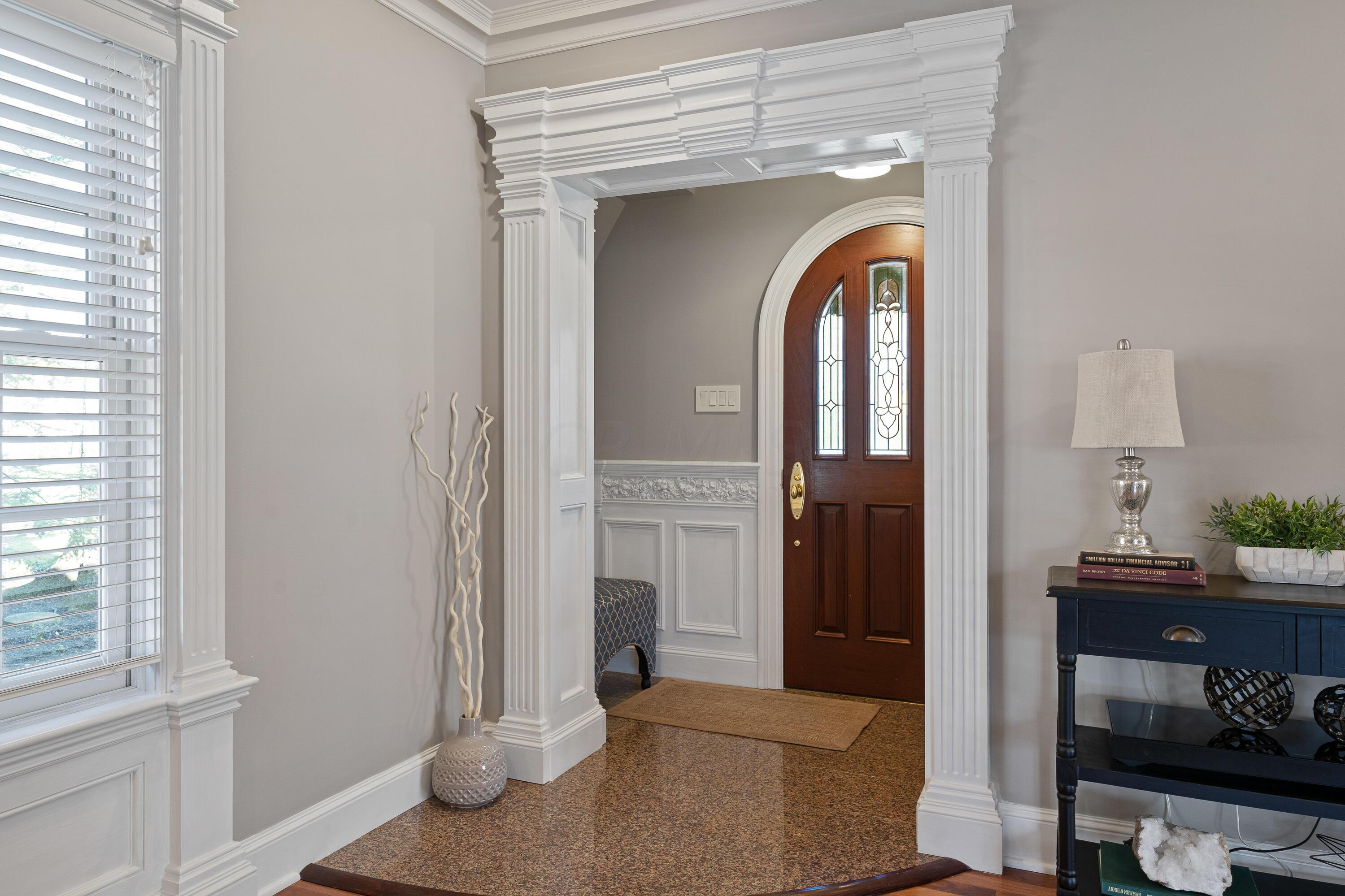 1723 Cardiff Road Columbus, OH 43221 - Photo 4 of 36 Gallery Image 4