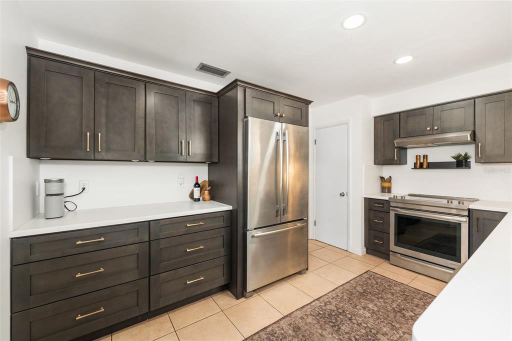 3816 Southwest 4th Place Gainesville, FL 32607 - Photo 4 of 35