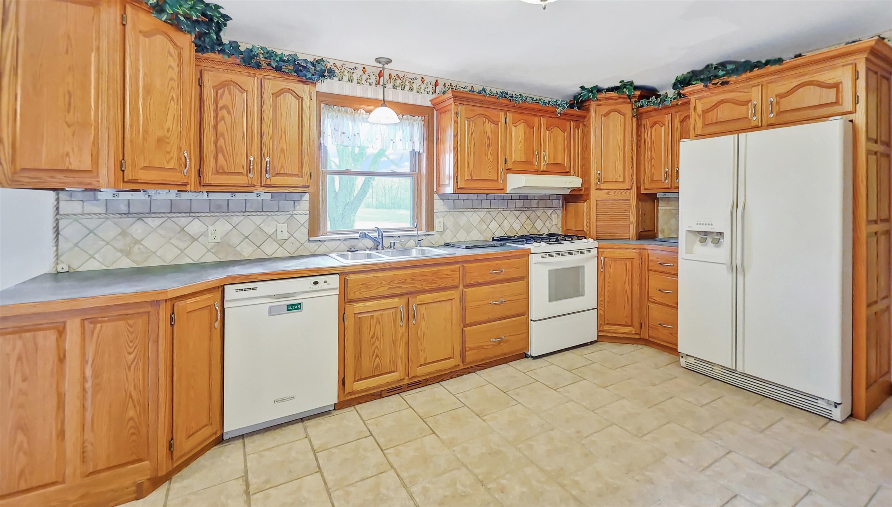 8166 North Linden Road Mount Morris, MI 48458 - Photo 10 of 23