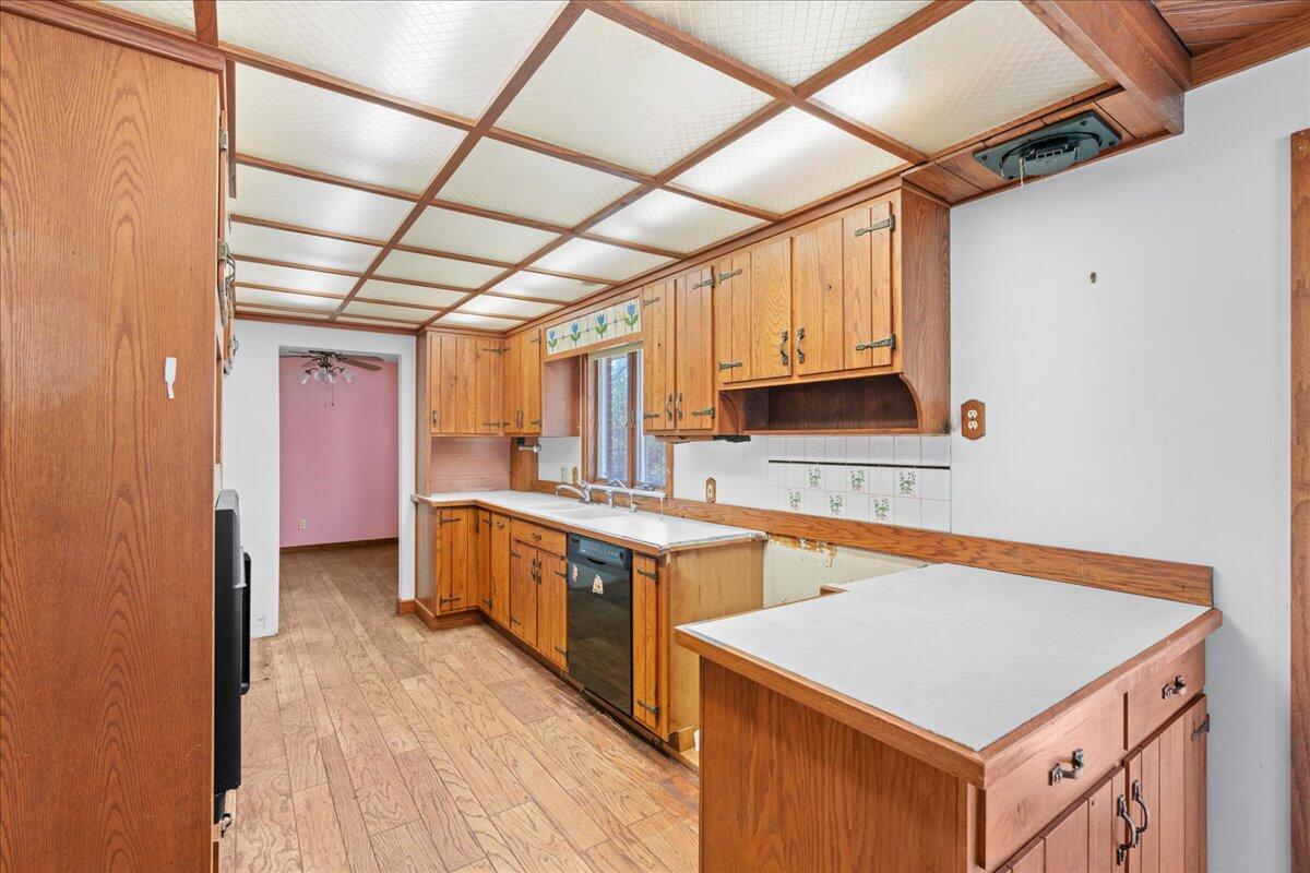16170 Wacousta Road Grand Ledge, MI 48837 - Photo 19 of 56 38-Media Jett - 37