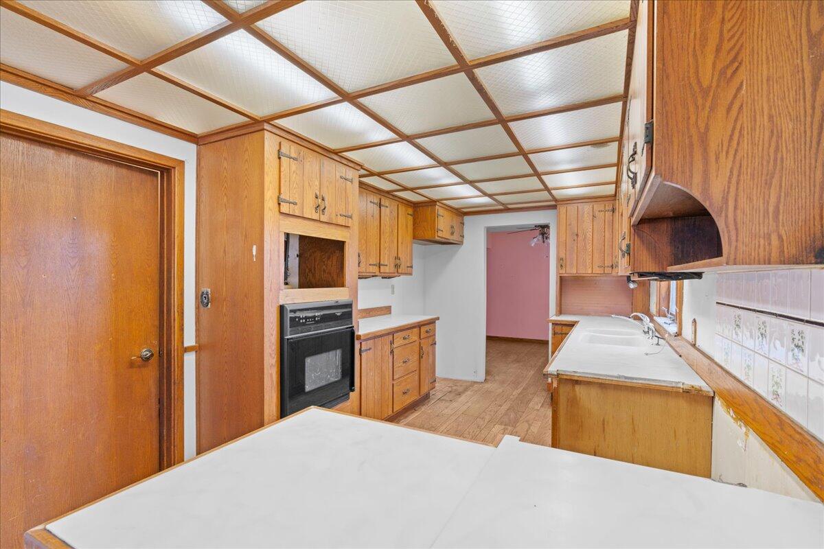 16170 Wacousta Road Grand Ledge, MI 48837 - Photo 20 of 56 37-Media Jett - 36